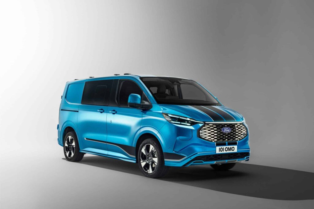 Eigenständiges Gesicht: der vollelektrisch angetriebene Ford E-Transit Custom.