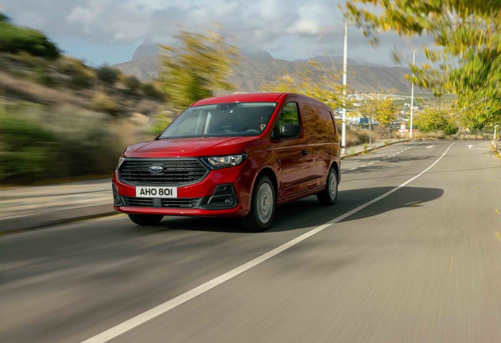 Neuer Ford Transit Connect: eigenständiges Gesicht, dahinter steckt viel Caddy Cargo.