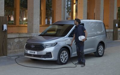 Ford Transit Connect PHEV: Auch die Transportervariante steht mit der 20 kWh-Batterie unter Strom.