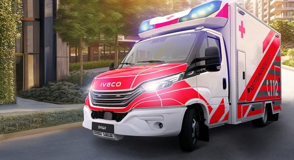 Iveco Daily als Basis eines Rettungswagens mit Kofferausbau.
