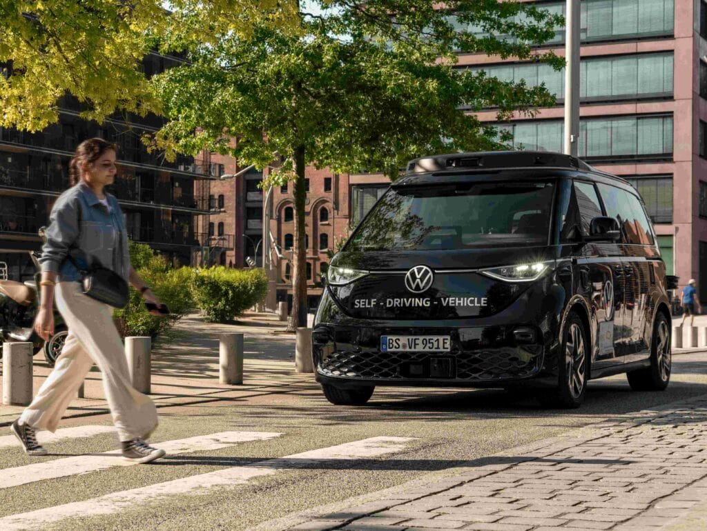 VW ID. Buzz AD: An Bord sind Kameras, Lidar und Radar für autonomes Fahren.