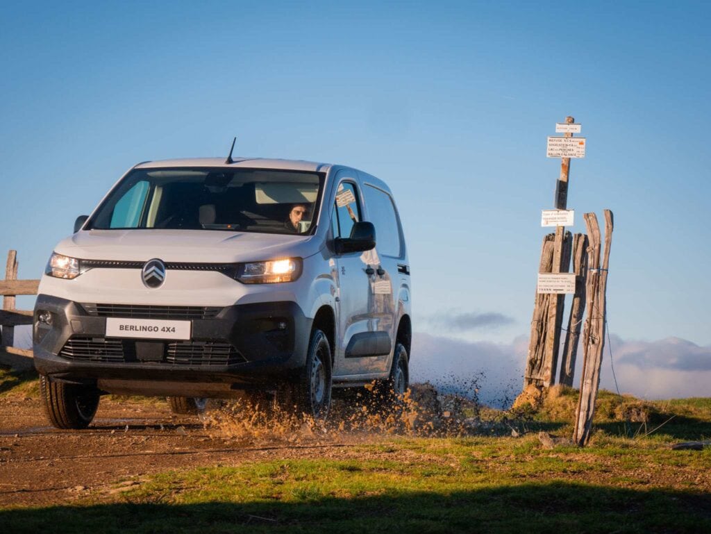 Wenn’s etwas mehr sein darf: Berlingo 4x4 in freier Wildbahn.