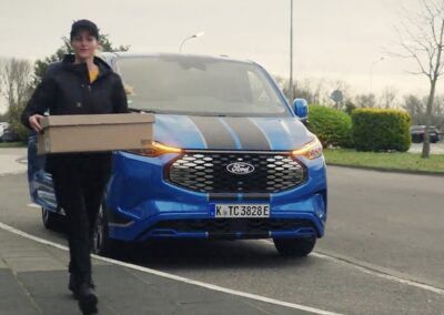 Ford Pro Auslieferungsassistent: alles zu beim Stopp.
