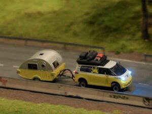 Fährt autonom durchs Miniatur-Wunderland: VW ID. Buzz im Maßstab 1:87.