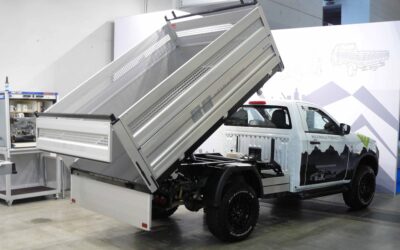 Sehr tragfähig: Henschel-Kipper auf Isuzu D-Max.