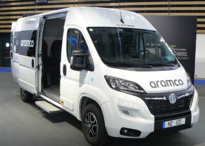 Aramco-Transporter mit Wasserstoff-Verbrennungsmotor.