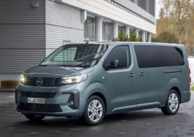 Opel Vivaro und Kollegen: mehr Hubraum, weniger Verbrauch Opel Vivaro und Kollegen: mehr Hubraum, weniger Verbrauch.