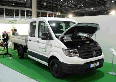 Gibt’s nicht? Gibt’s doch: VW e-Crafter mit Umbau von ADT ADT-02: VW Crafter mit vollelektrischem Antrieb.