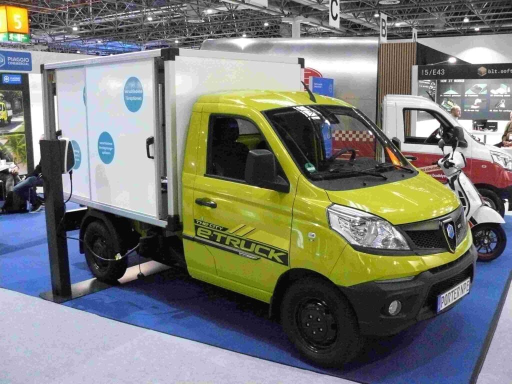 Piaggio Porter und Loadr.pro: kleiner Koffer ganz groß.