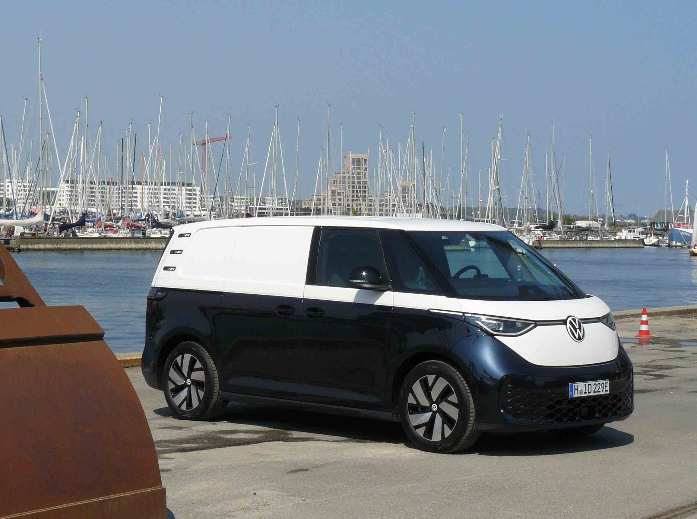 VW ID.Buzz/Cargo: Rückrufe wegen Batterieproblemen.