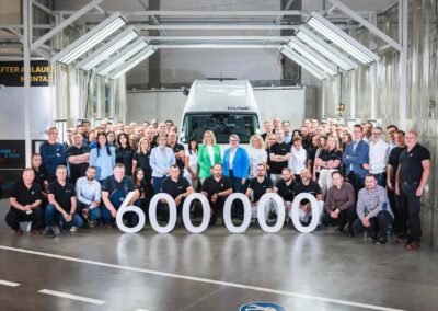 VW feiert 600 000 Crafter.