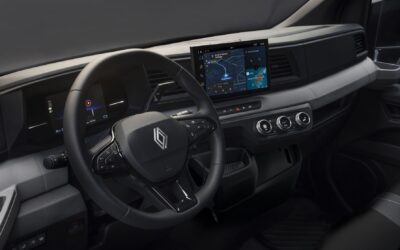 Mehr Platz im Cockpit bei E-Tech und Automatik.