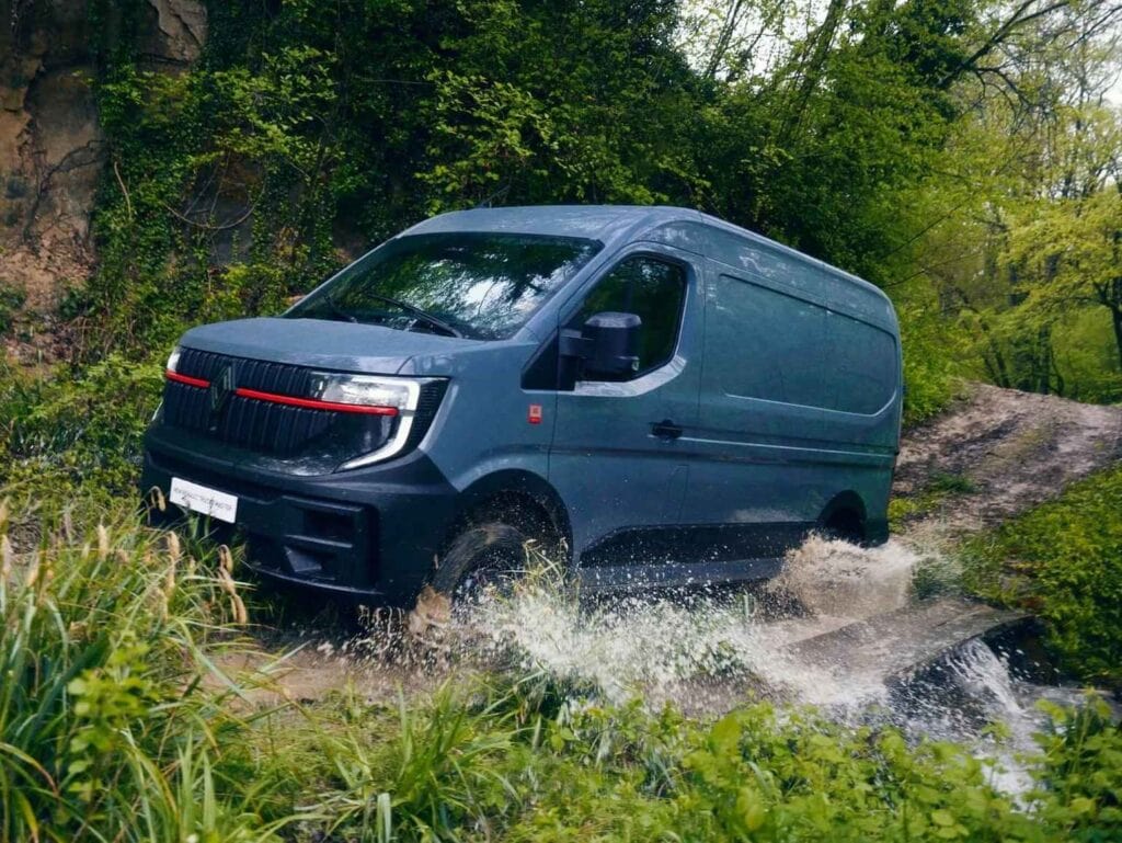 Ab ins Gelände: Renault Trucks Master Offroad.