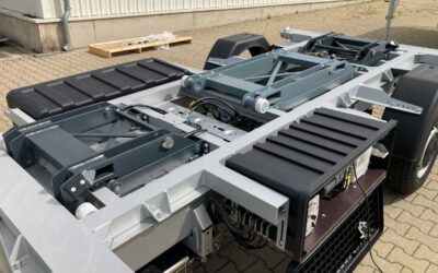 Komplett belegt: Technik zwischen den Achsen, drüber der Grundrahmen.