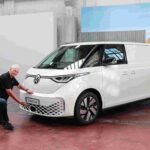 Lange gewünscht, jetzt angekommen: VW ID. Buzz Cargo mit großem Radstand.