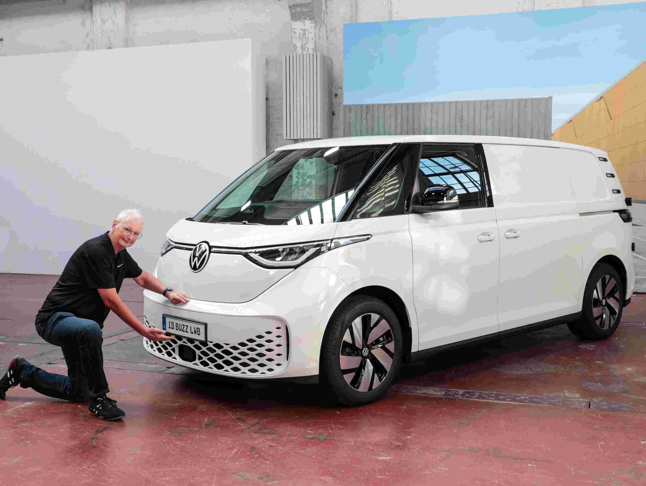 Lange gewünscht, jetzt angekommen: VW ID. Buzz Cargo mit großem Radstand.