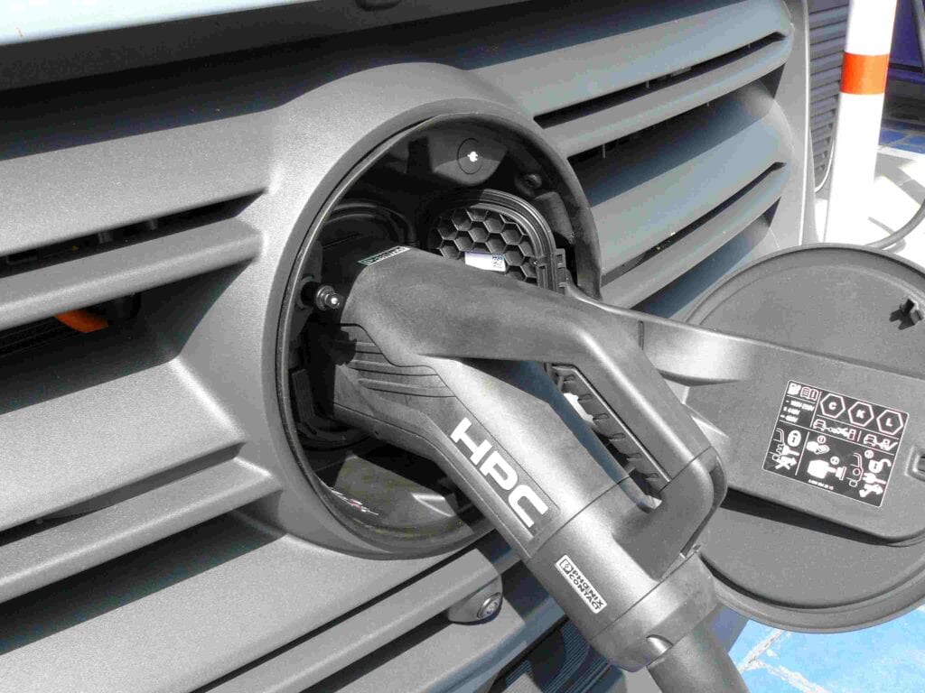 Tausende Kilometer kostenlos fahren dank steigender THG-Prämie für Transporter mit N1-Zulassung.