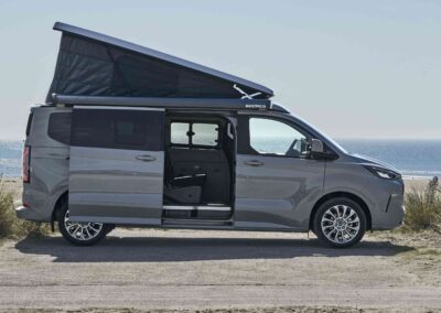 Langer Ford Nugget, mehrere Varianten.