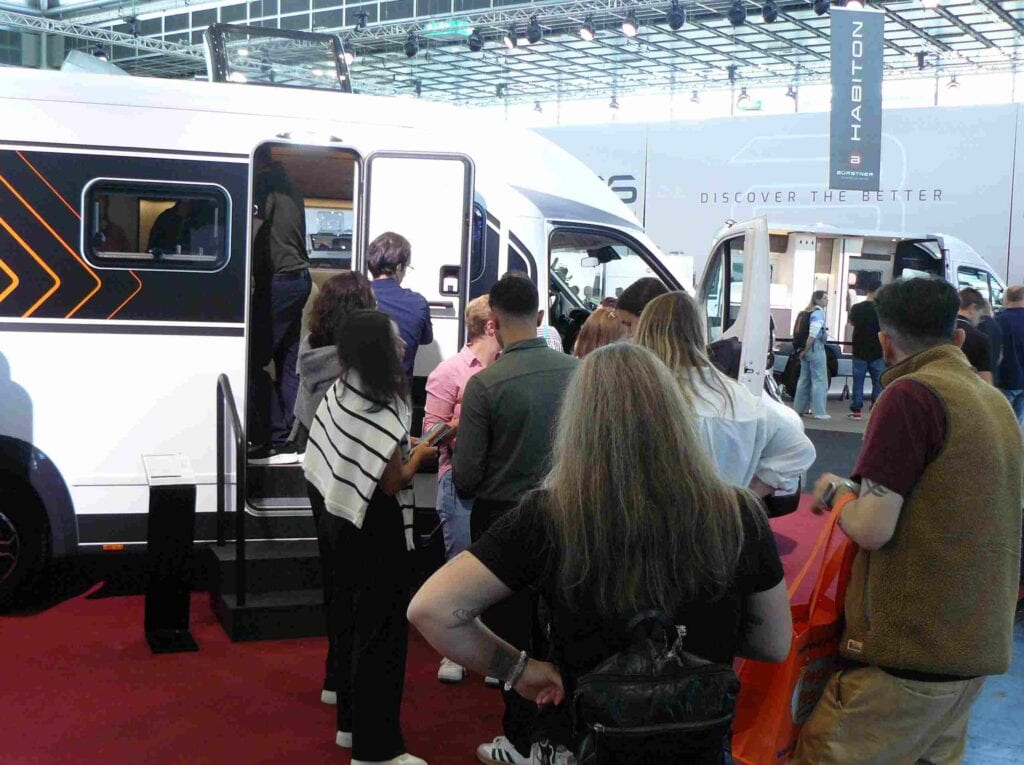 Ungebrochenes Interesse an Wohnmobilen, hier auf der Messe Caravan-Salon in Düsseldorf.