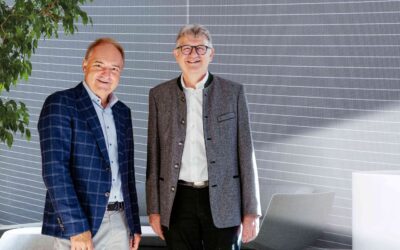Sortimo-Geschäftsführer Klaus Emler und Reinhold Braun (rechts).