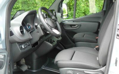 Mal nichts anderes: solides und gepflegtes Cockpit.