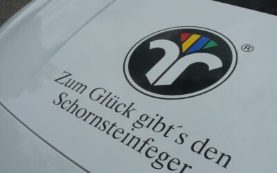 Wortspiel auf der Motorhaube der Citroen E-Berlingo.