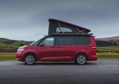 VW Multivan mit California-Dach: Basis für Ausbauer.