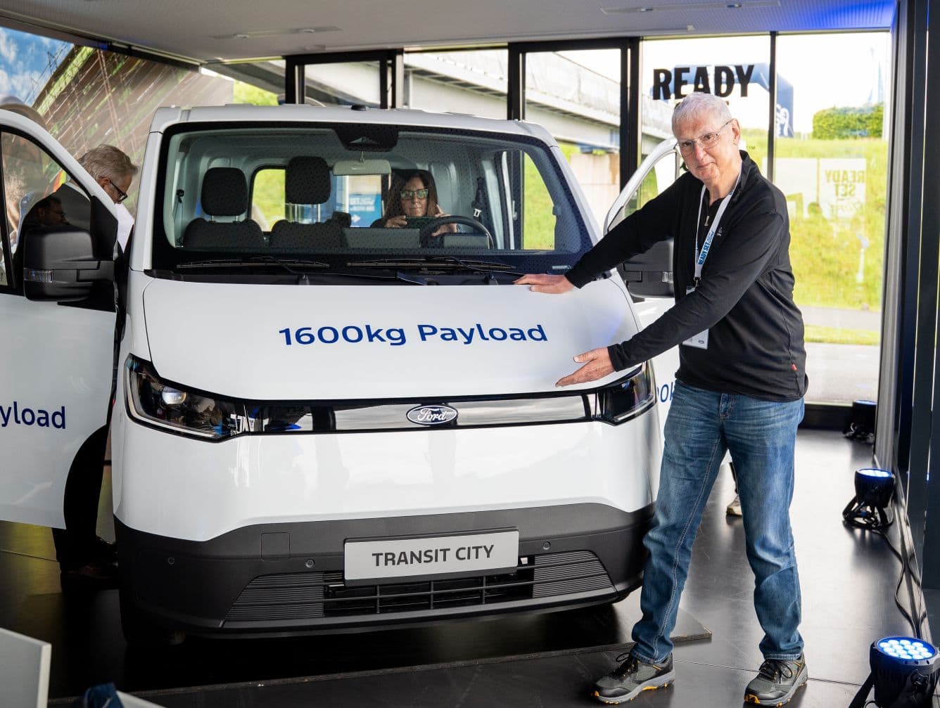 Neues Gesicht in der Transporter-Menge: Ford Transit City.