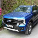 Markanter Auftritt: Der Ford Ranger PHEV kennt keine Angst vor großen und kleinen Tieren.