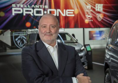 Experten-Report: Transporter-Riese Stellantis Pro One Eric Laforge: „Hier wird 24 Stunden am Tag in leichten Nutzfahrzeugen gedacht.“